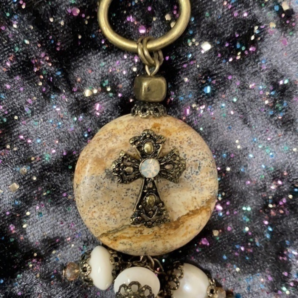 Stone Cross Toggle Necklace - Picture 3 of 7
